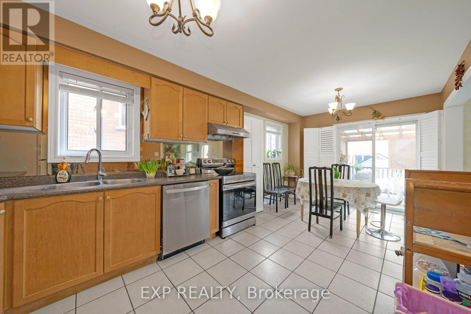 39 Monte Cristi Street, Vaughan, Ontario  L6A 3H8 - Photo 14 - N13173428
