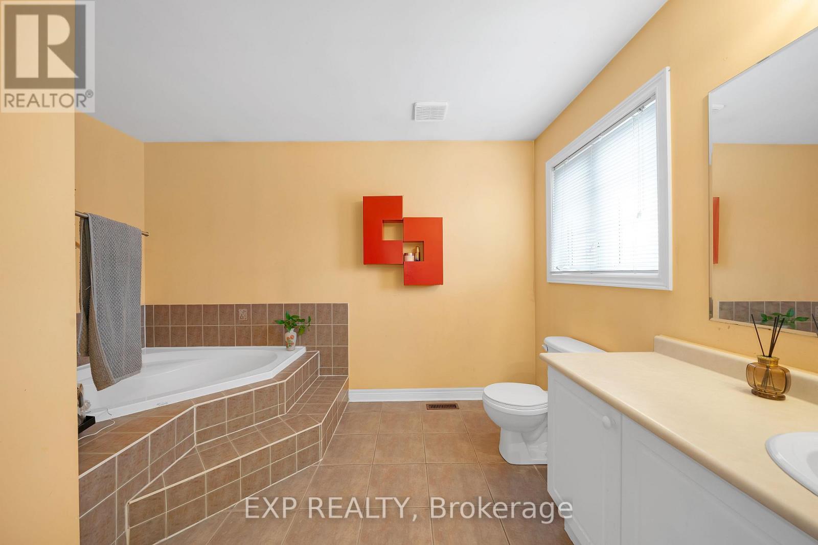 39 Monte Cristi Street, Vaughan, Ontario  L6A 3H8 - Photo 22 - N13173428