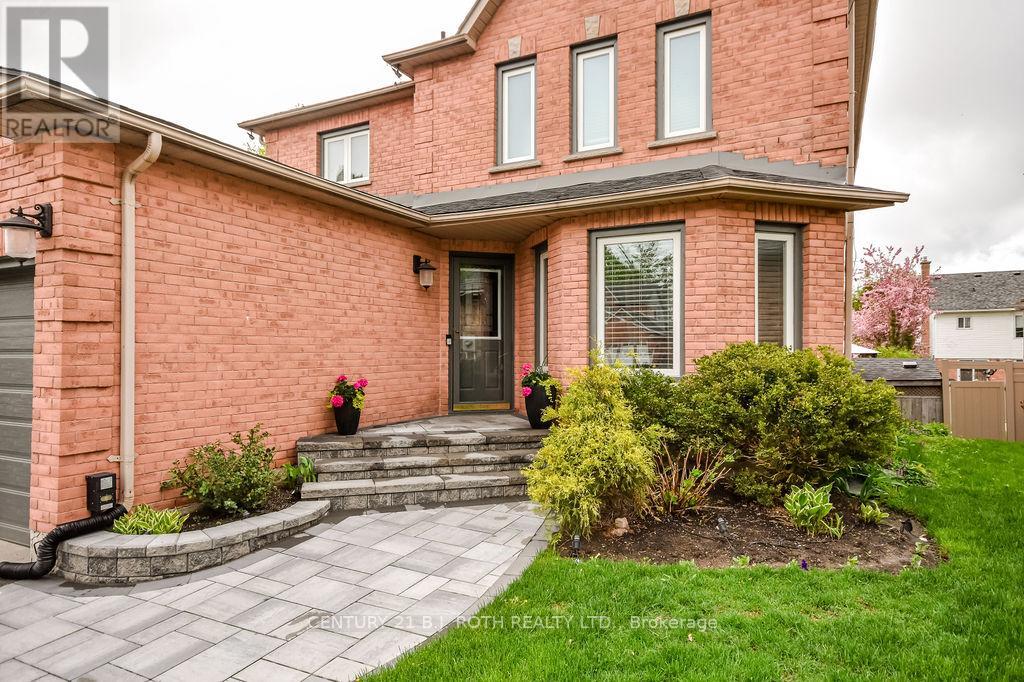 27 Brandon Crescent, Orillia, Ontario  L3V 7P6 - Photo 3 - S13173344