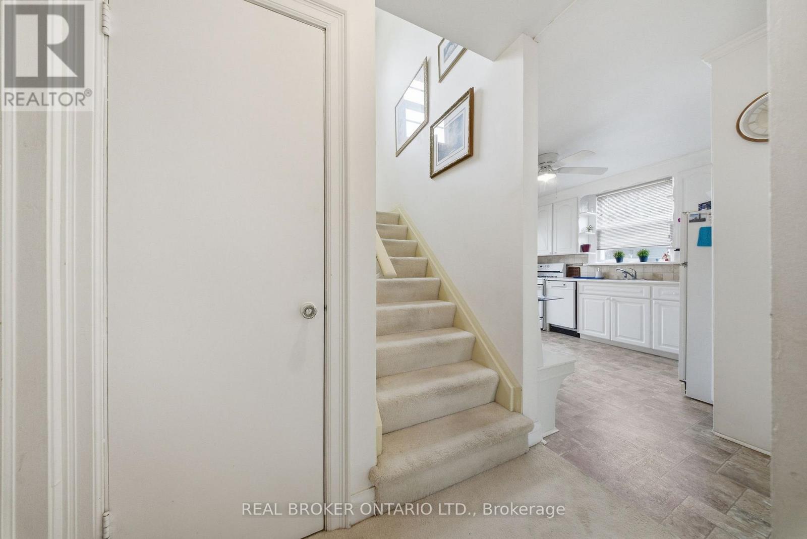 243 Sydney Street, Milton, Ontario  L9T 1E2 - Photo 15 - W13173350