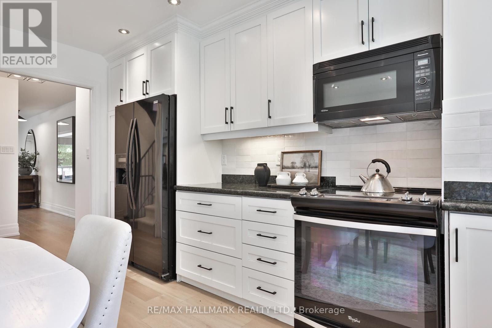 144 Boon Avenue, Toronto, Ontario  M6E 3Z5 - Photo 20 - W13173374