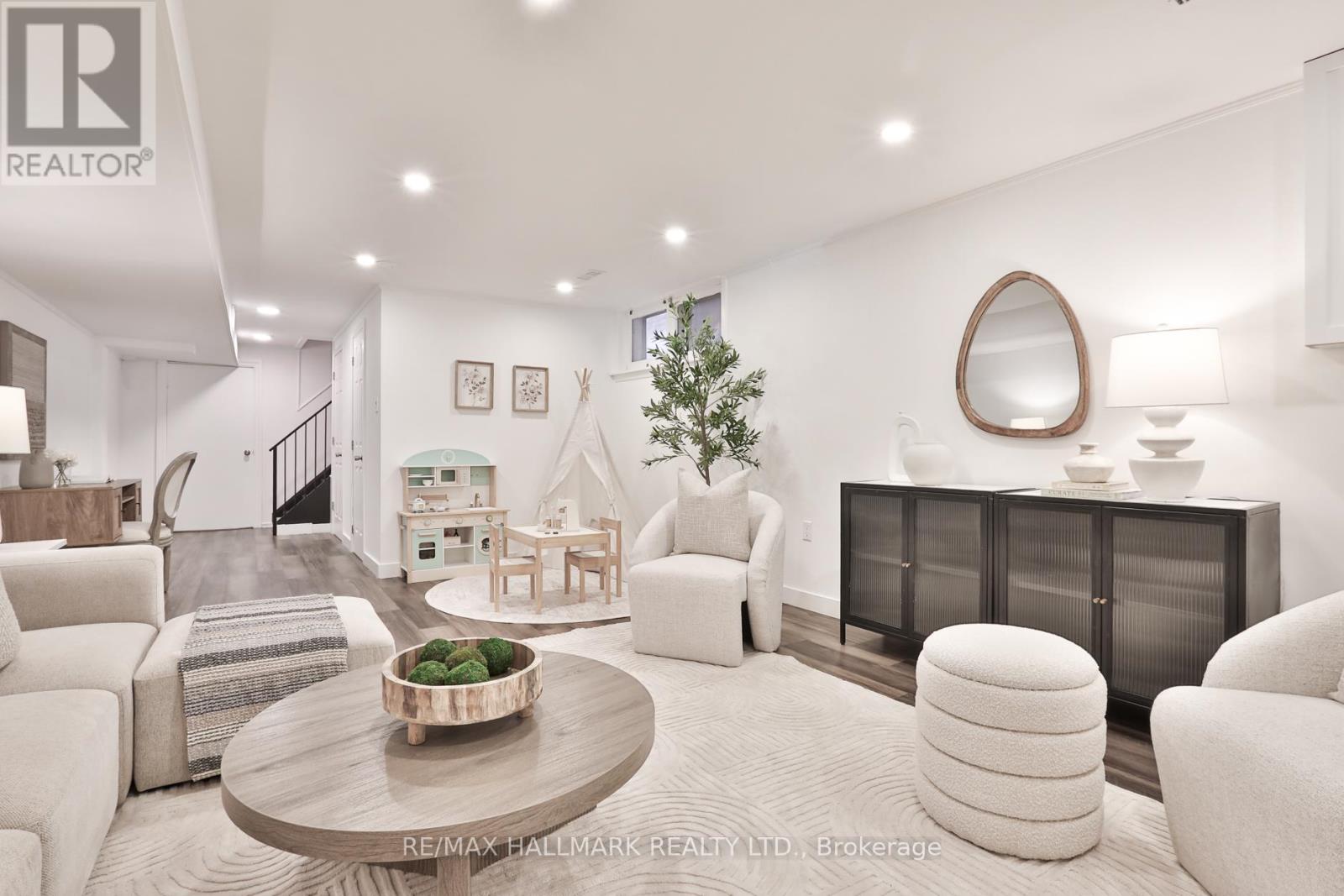 144 Boon Avenue, Toronto, Ontario  M6E 3Z5 - Photo 43 - W13173374