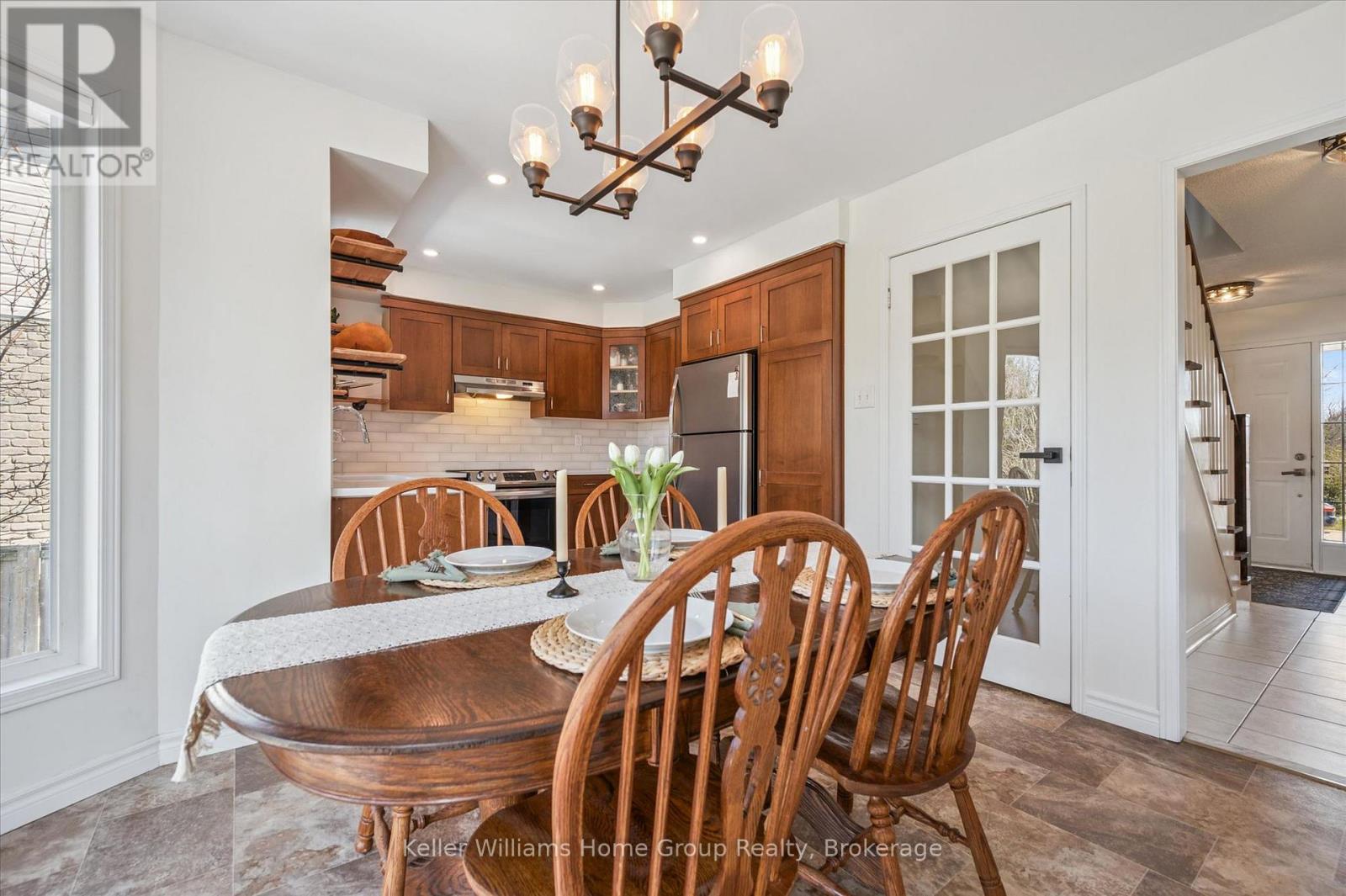 304 Daniel Crescent, Centre Wellington, Ontario  N0B 1S0 - Photo 11 - X12975996