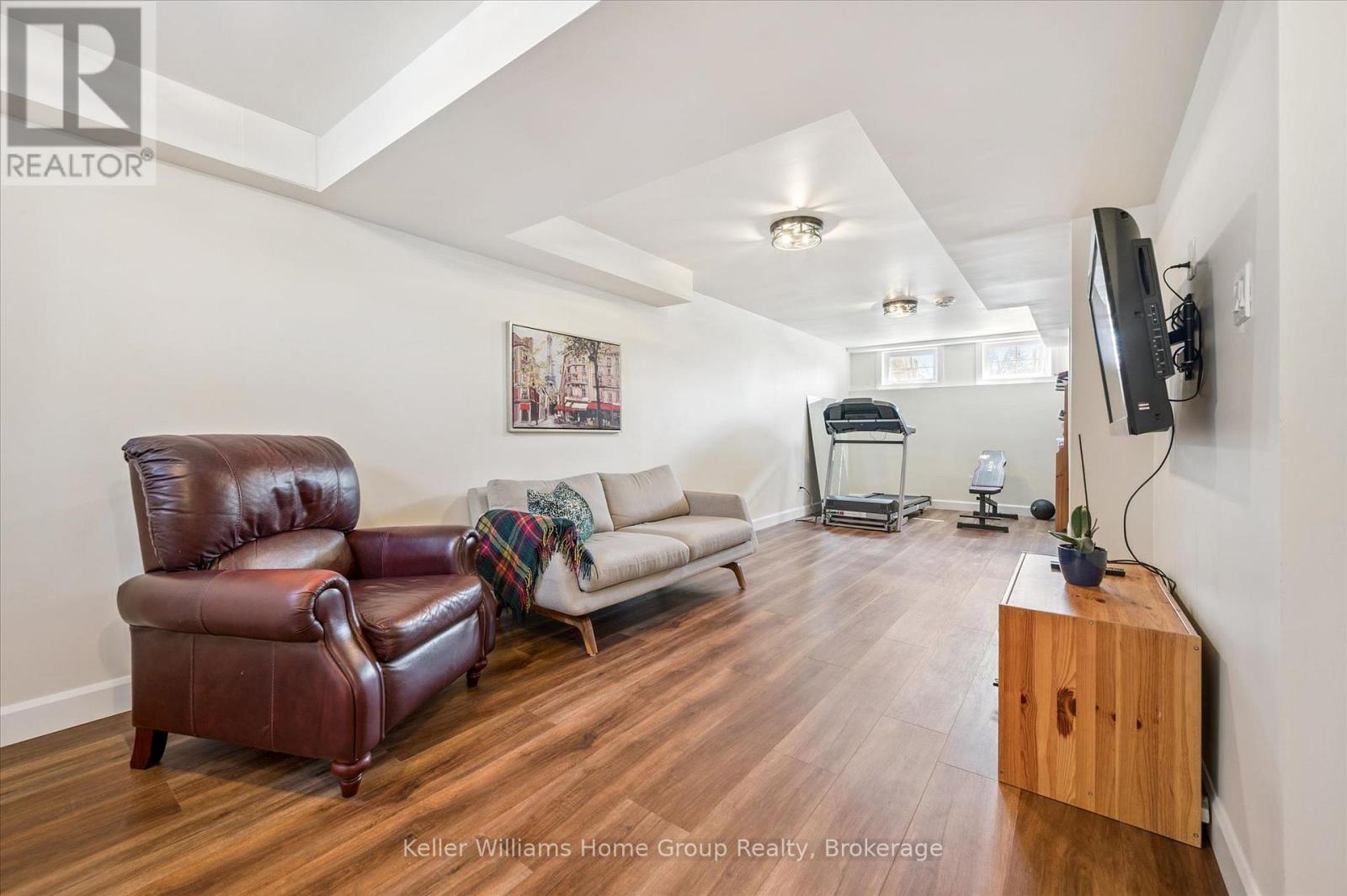 304 Daniel Crescent, Centre Wellington, Ontario  N0B 1S0 - Photo 34 - X12975996
