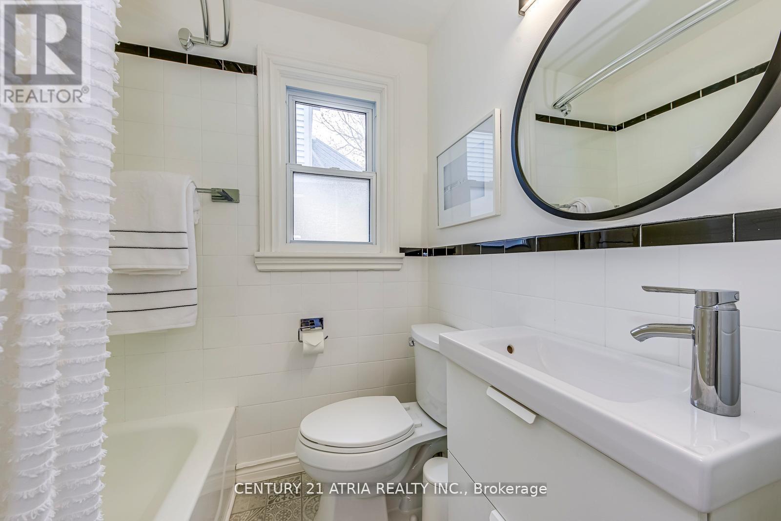 20 1/2 East Road, Toronto, Ontario  M1N 2A1 - Photo 19 - E13162930