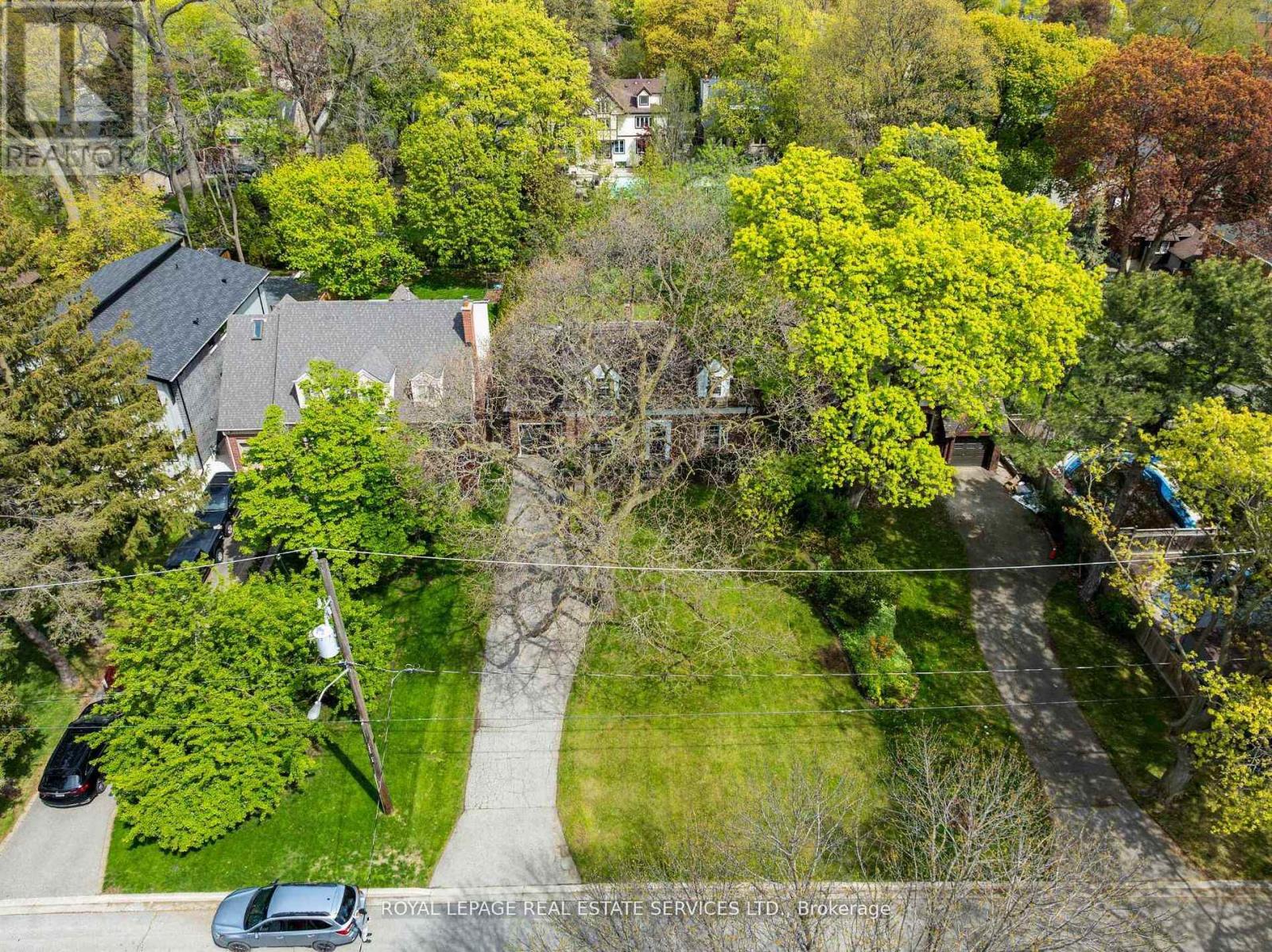28 HOLLOWAY ROAD, Toronto, Ontario