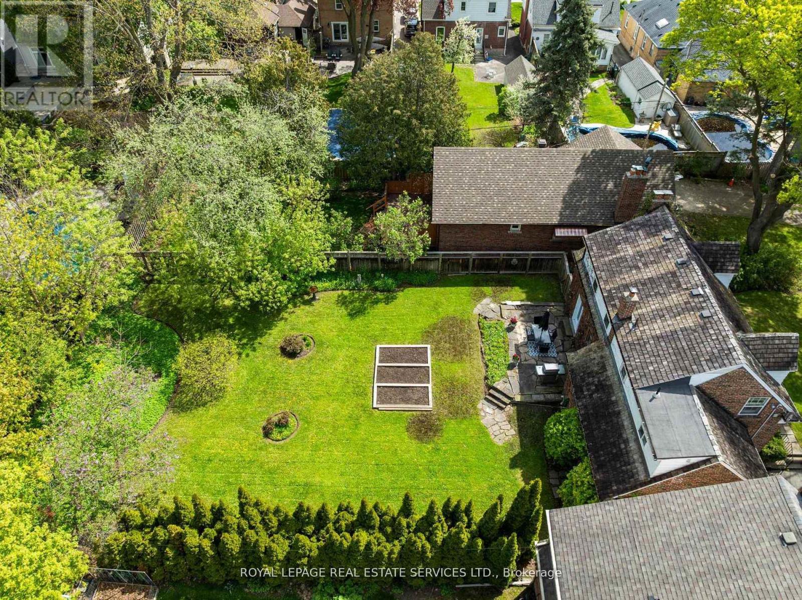 28 Holloway Road, Toronto, Ontario  M9A 1G1 - Photo 6 - W13154070