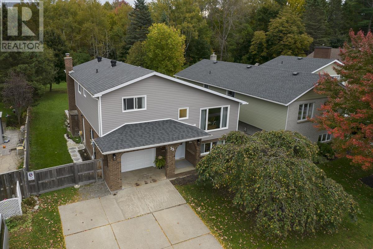 55 Country Club Pl, Sault Ste. Marie, Ontario P6A 5Z8 - Photo 2 - SM261172