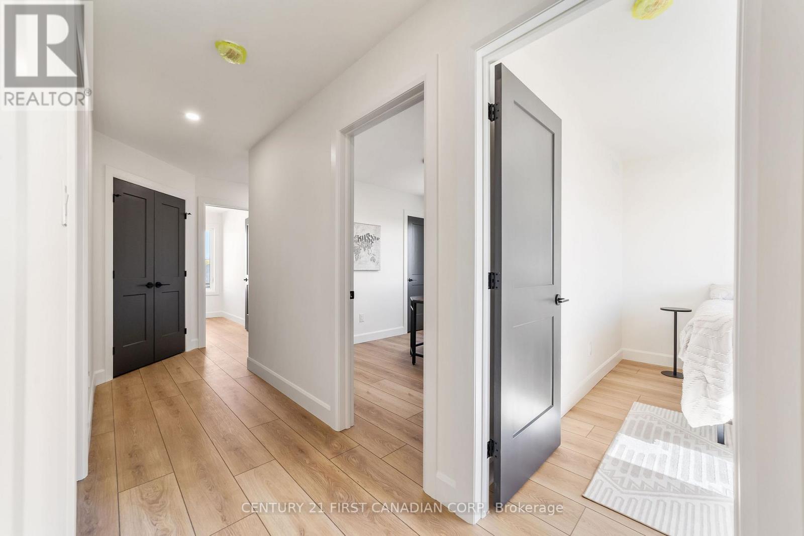 30 Sheldabren Street, North Middlesex, Ontario  N0M 1A0 - Photo 30 - X13173548