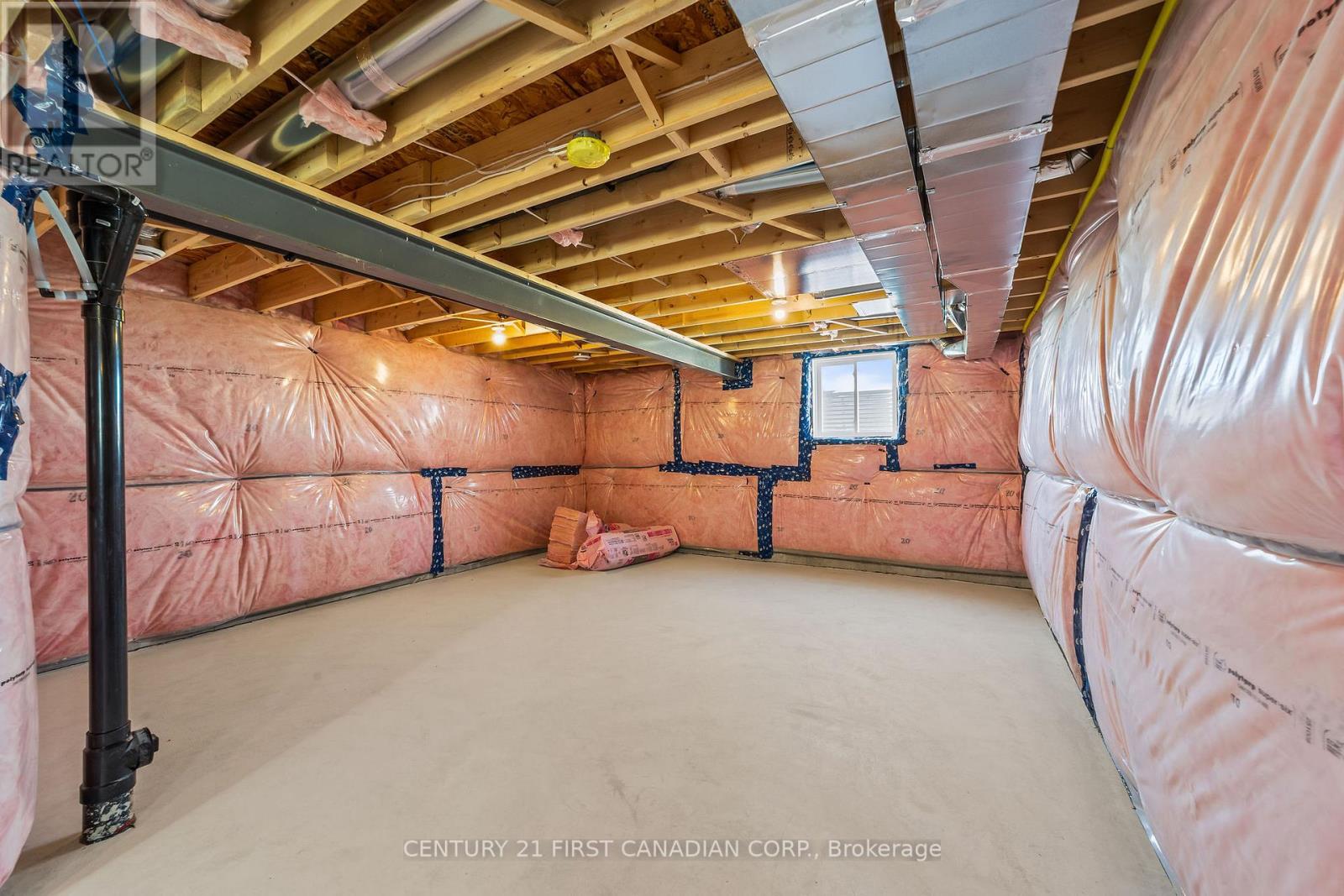30 Sheldabren Street, North Middlesex, Ontario  N0M 1A0 - Photo 32 - X13173548