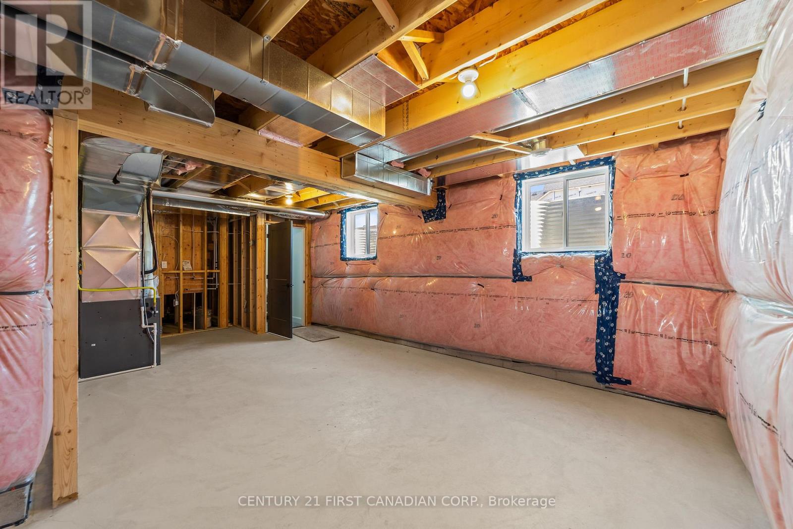 30 Sheldabren Street, North Middlesex, Ontario  N0M 1A0 - Photo 33 - X13173548