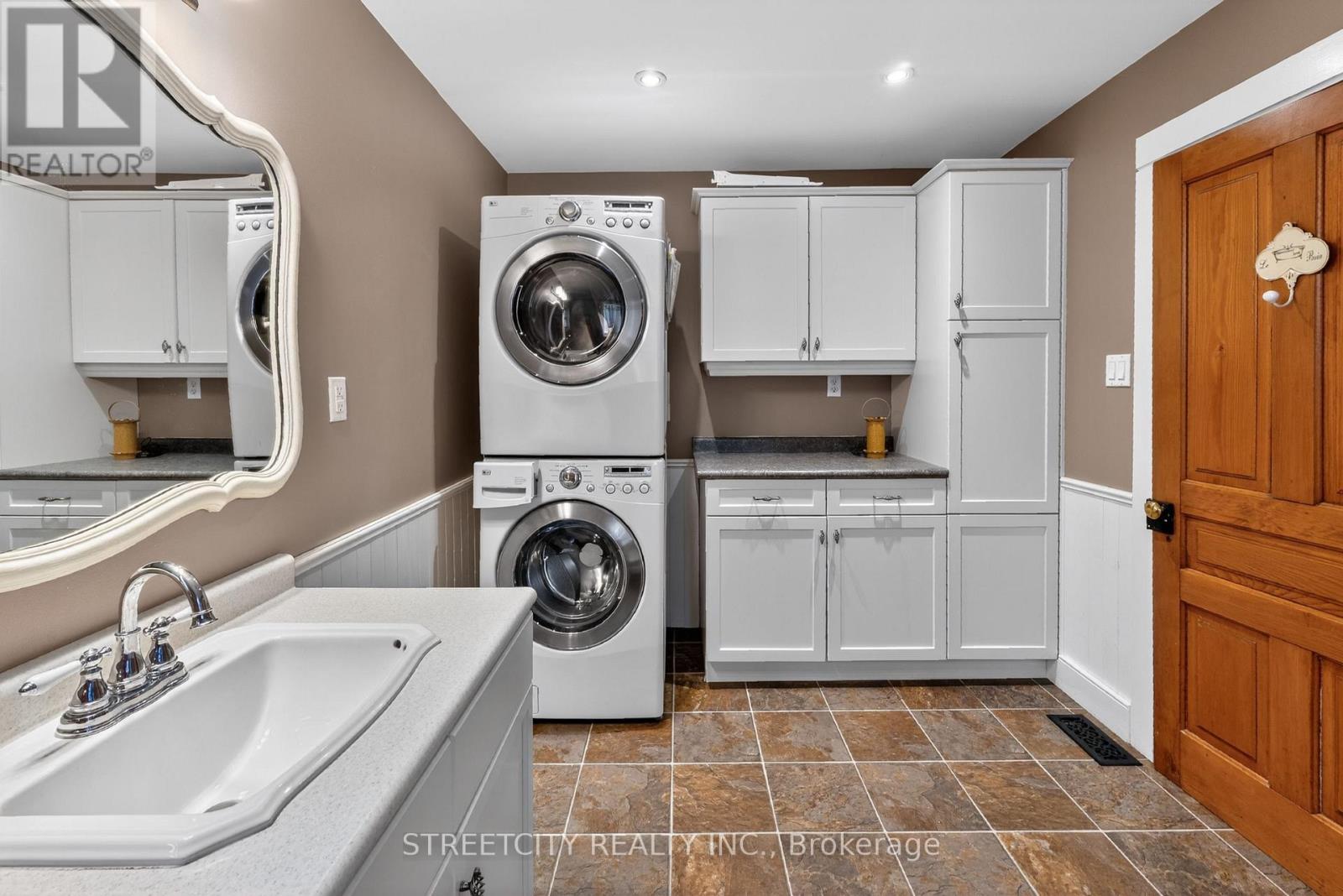 24 Centre Street, St. Thomas, Ontario  N5R 2Z2 - Photo 17 - X13173600