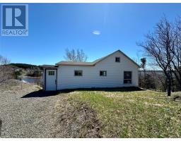 27 Village Cove Road W