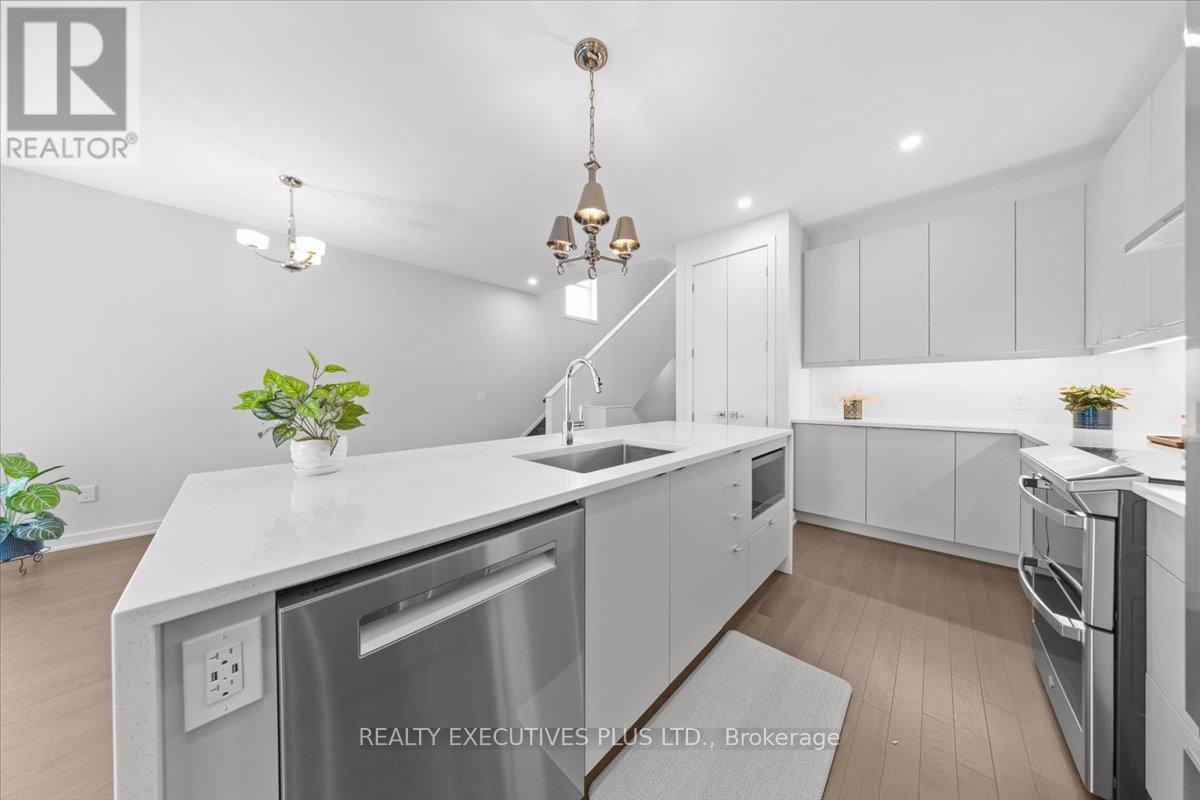 699 Honeydew Street, Ottawa, Ontario  K1X 0K5 - Photo 15 - X13173450