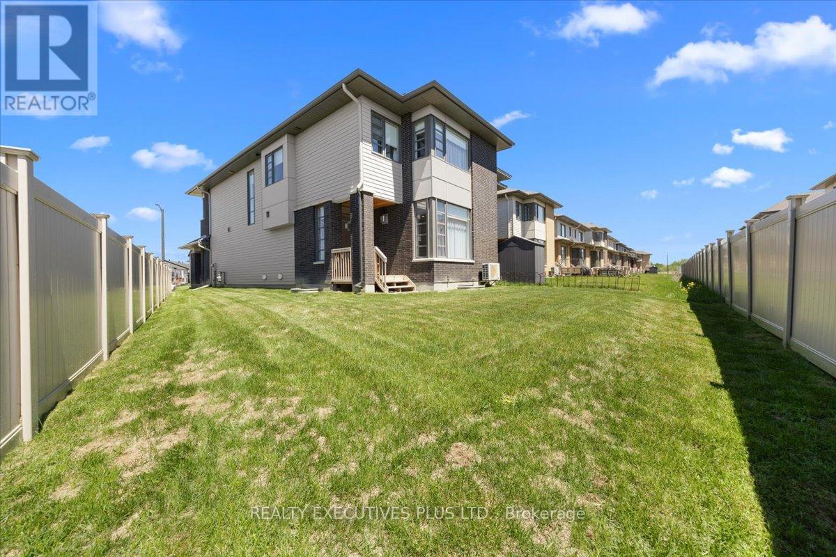 699 Honeydew Street, Ottawa, Ontario  K1X 0K5 - Photo 35 - X13173450