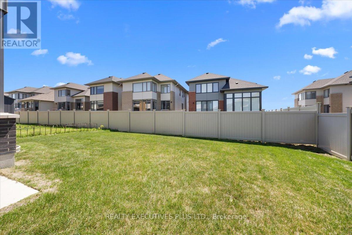 699 Honeydew Street, Ottawa, Ontario  K1X 0K5 - Photo 37 - X13173450