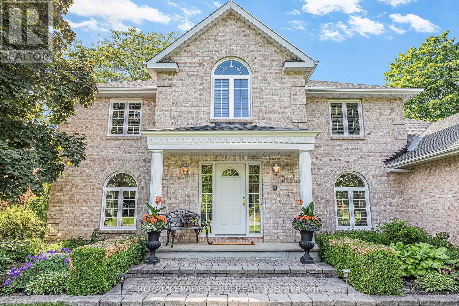 105 MARGARET ANNE DRIVE, Ottawa, Ontario