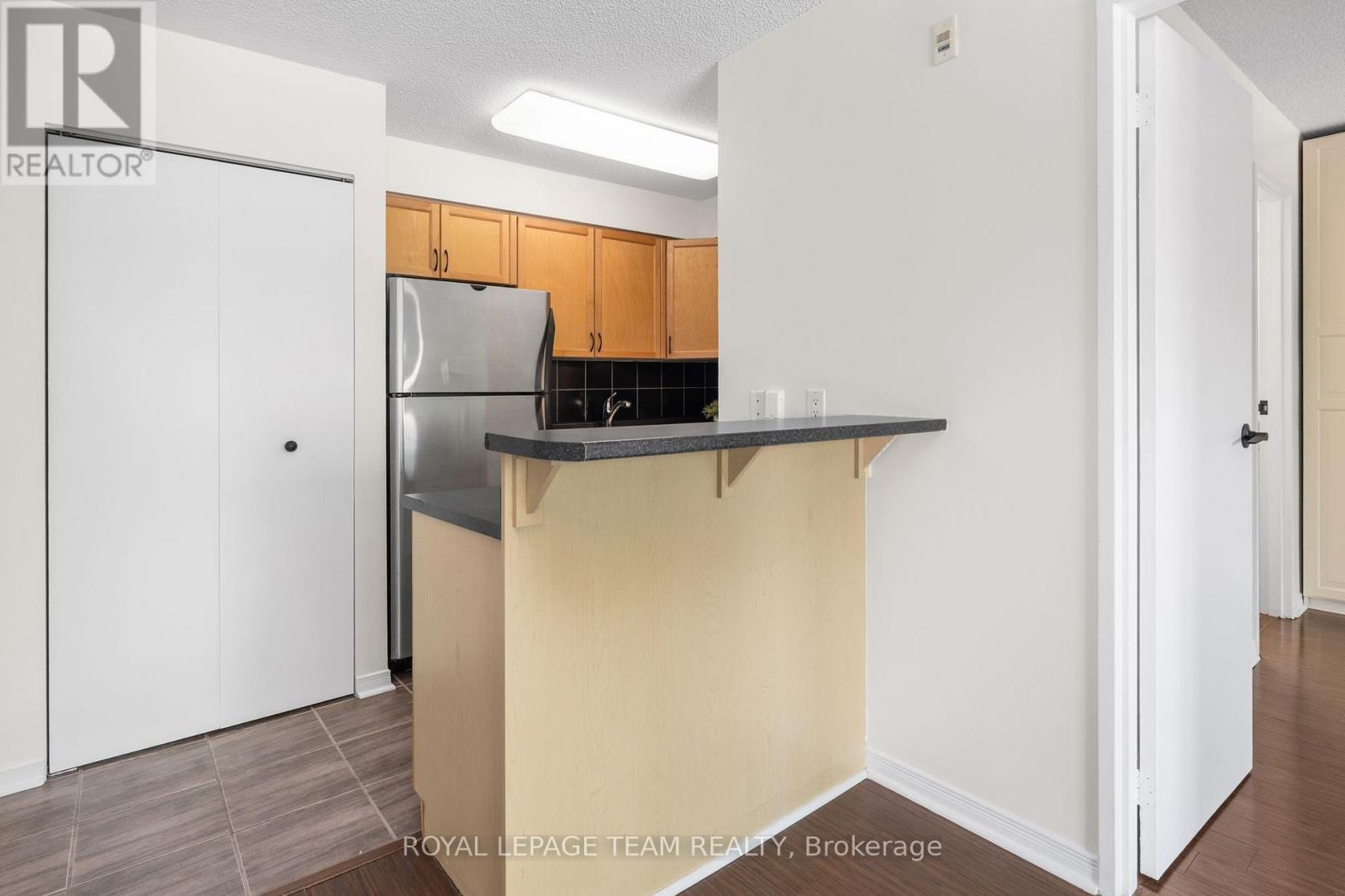 301 - 225 Alvin Road, Ottawa, Ontario  K1K 4H6 - Photo 12 - X13173546