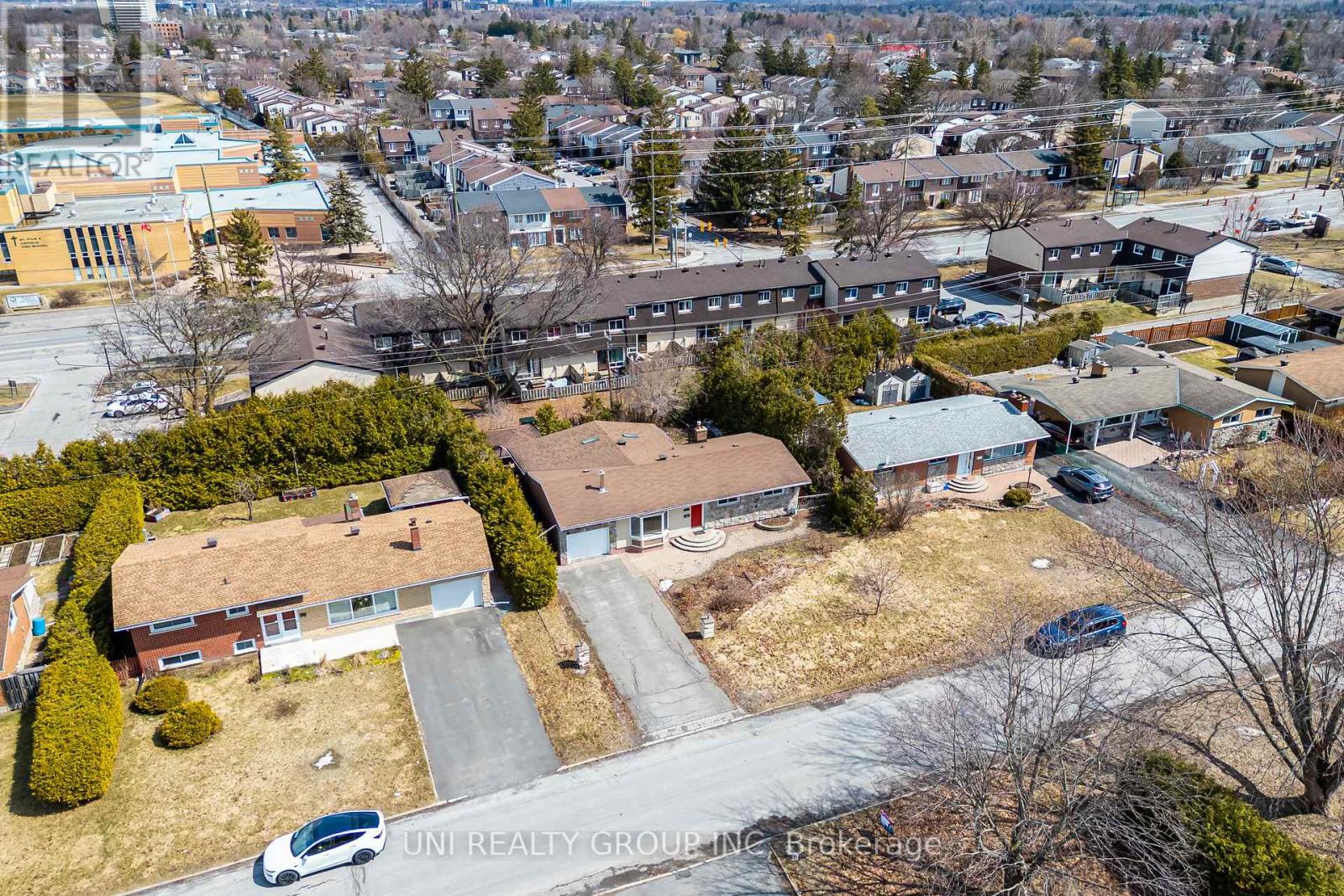 17 Forest Park Avenue, Ottawa, Ontario  K2E 5A2 - Photo 39 - X13173596