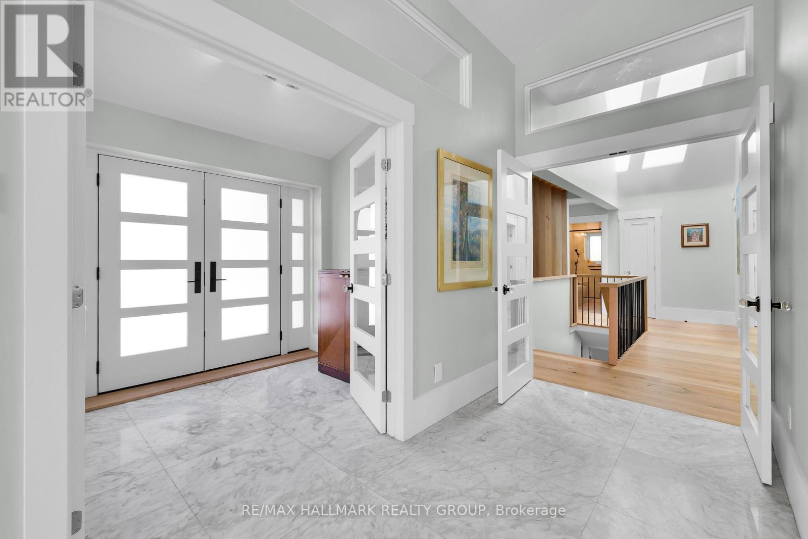 5567 South Island Park Drive, Ottawa, Ontario  K4M 1J2 - Photo 3 - X12984166