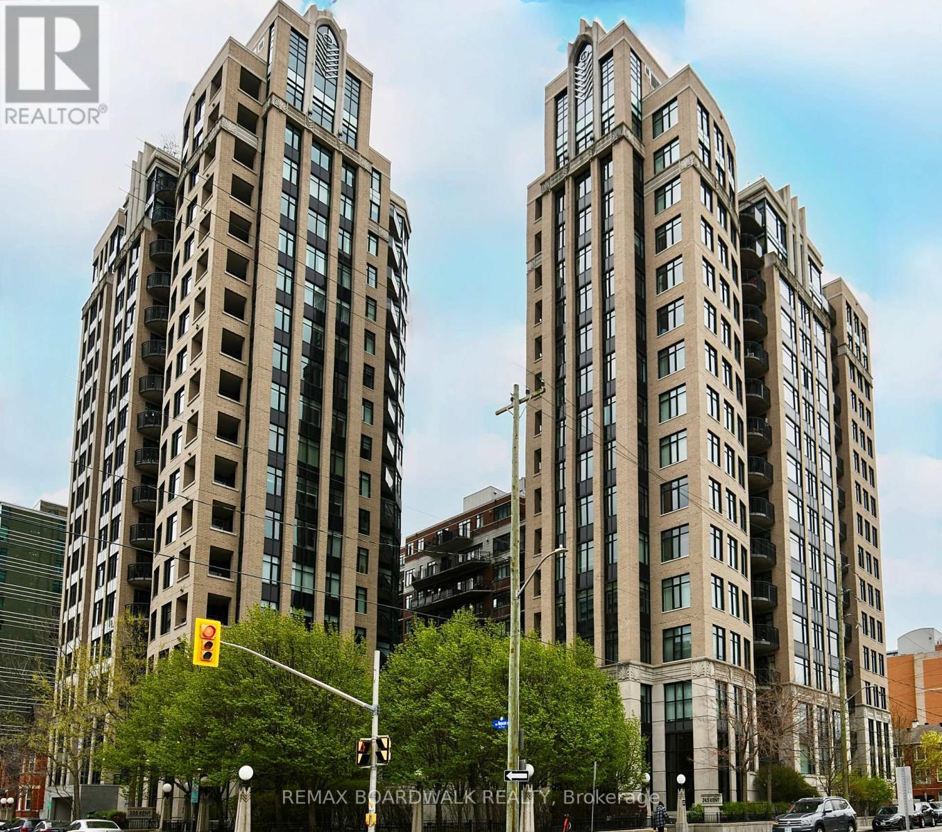 702 - 245 KENT STREET, Ottawa, Ontario