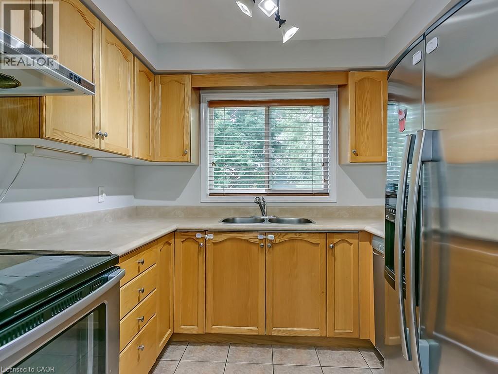 1310 Blanshard Drive, Burlington, Ontario  L7M 4S3 - Photo 10 - 40833426