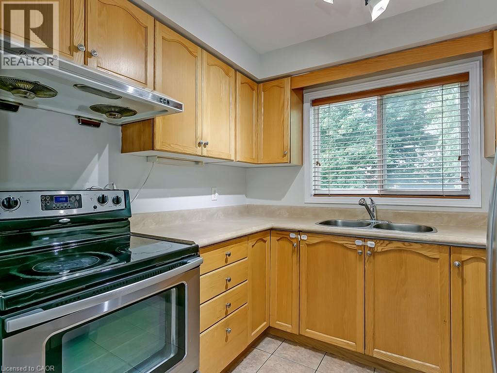 1310 Blanshard Drive, Burlington, Ontario  L7M 4S3 - Photo 11 - 40833426