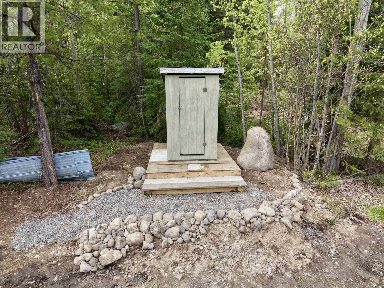 6305 Renney Road, Deka Lake / Sulphurous / Hathaway Lakes, British Columbia  V0K 1X3 - Photo 10 - R3070170