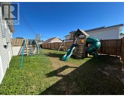 14 Andrews Crescent