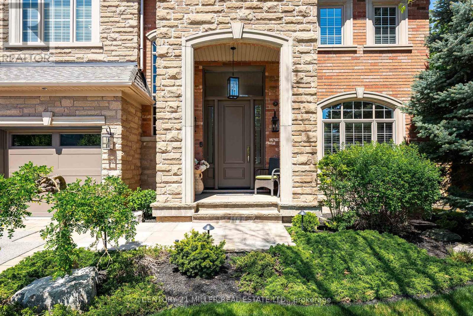 3122 Saddleworth Crescent, Oakville, Ontario  L6M 0A8 - Photo 4 - W13169774