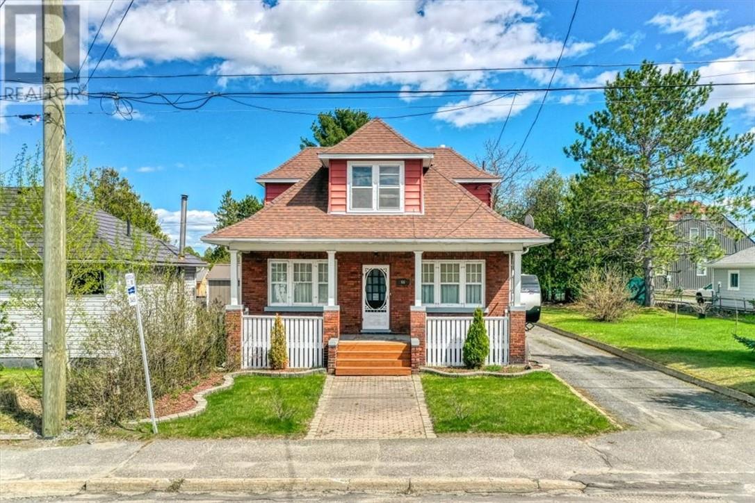46 Dennie Street, Capreol, Ontario  P0M 1H0 - Photo 1 - 2128040