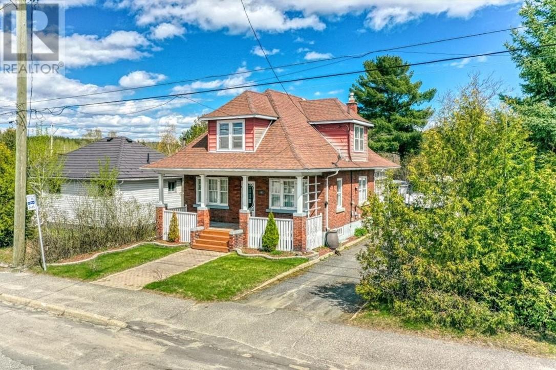 46 Dennie Street, Capreol, Ontario  P0M 1H0 - Photo 2 - 2128040