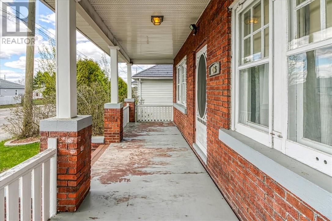 46 Dennie Street, Capreol, Ontario  P0M 1H0 - Photo 3 - 2128040