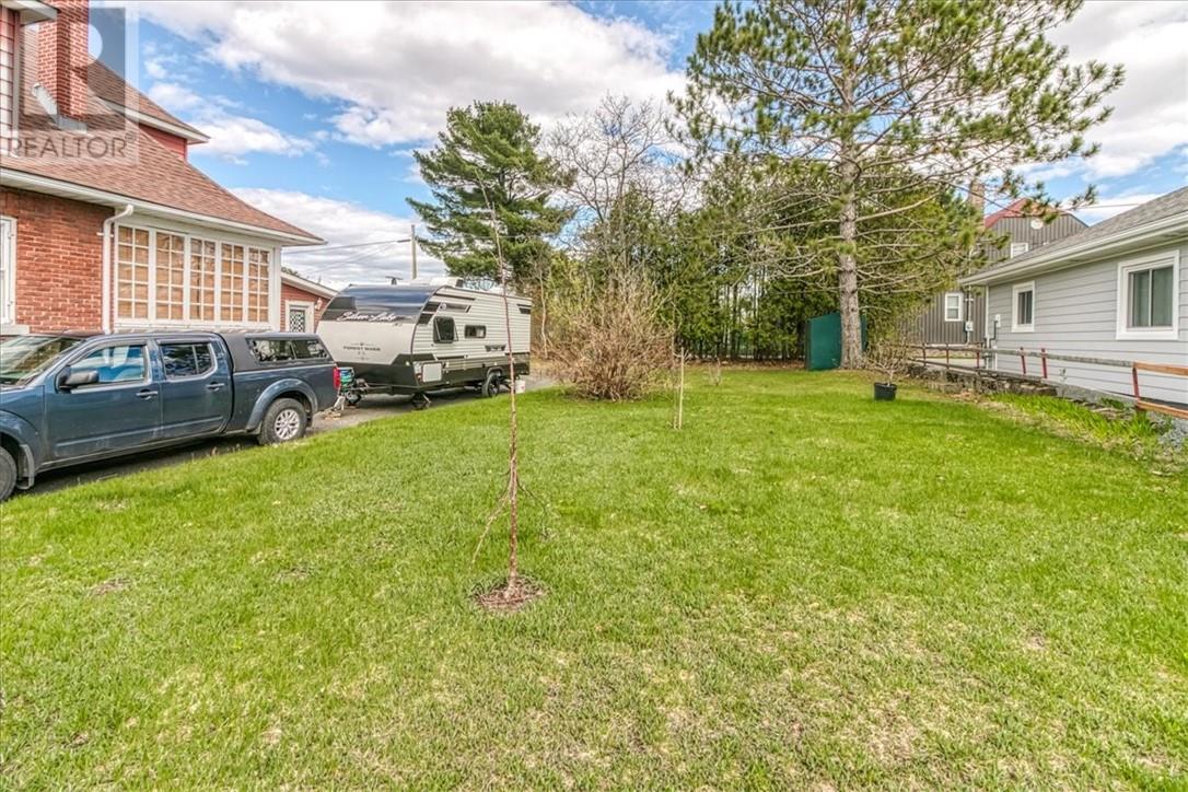 46 Dennie Street, Capreol, Ontario  P0M 1H0 - Photo 7 - 2128040