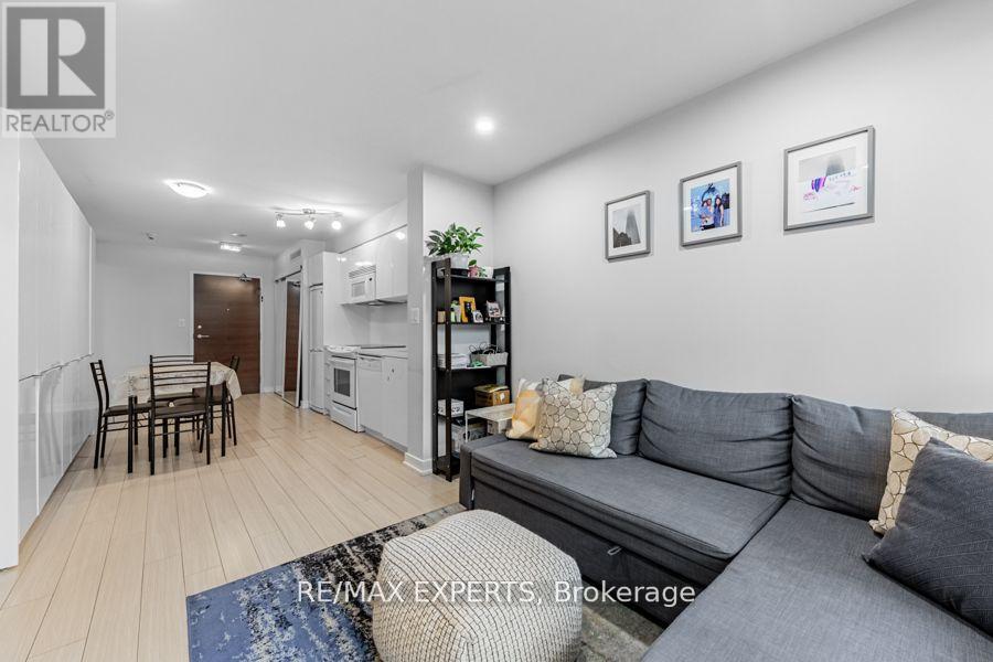 226 - 10 Capreol Court, Toronto, Ontario  M5V 4B3 - Photo 15 - C13173458