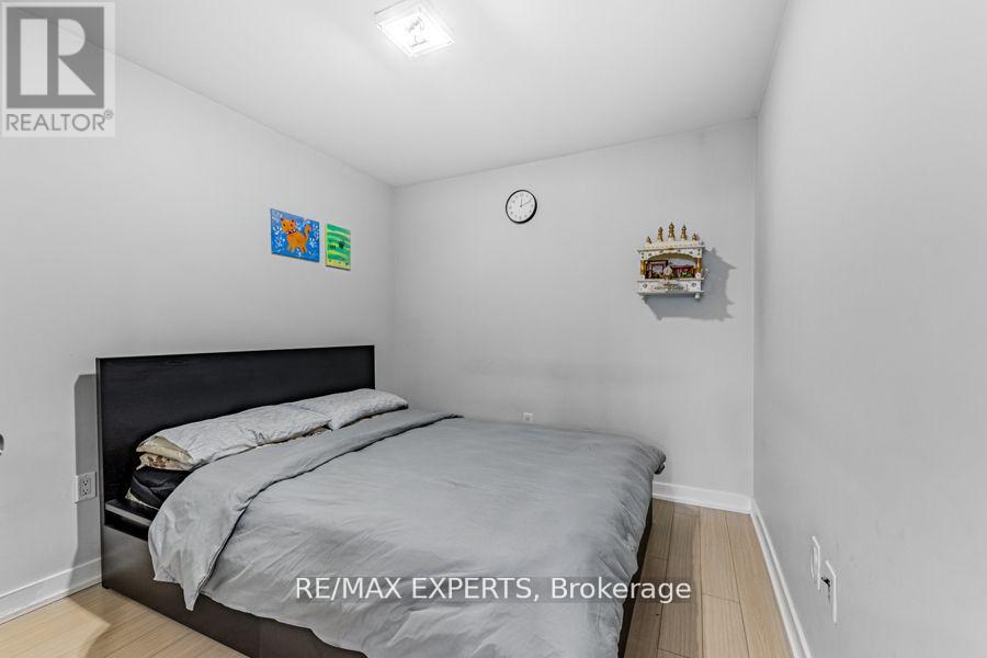 226 - 10 Capreol Court, Toronto, Ontario  M5V 4B3 - Photo 18 - C13173458