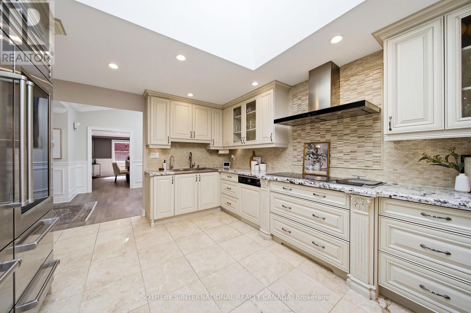122 Cassandra Boulevard, Toronto, Ontario  M3A 1S9 - Photo 15 - C13173464