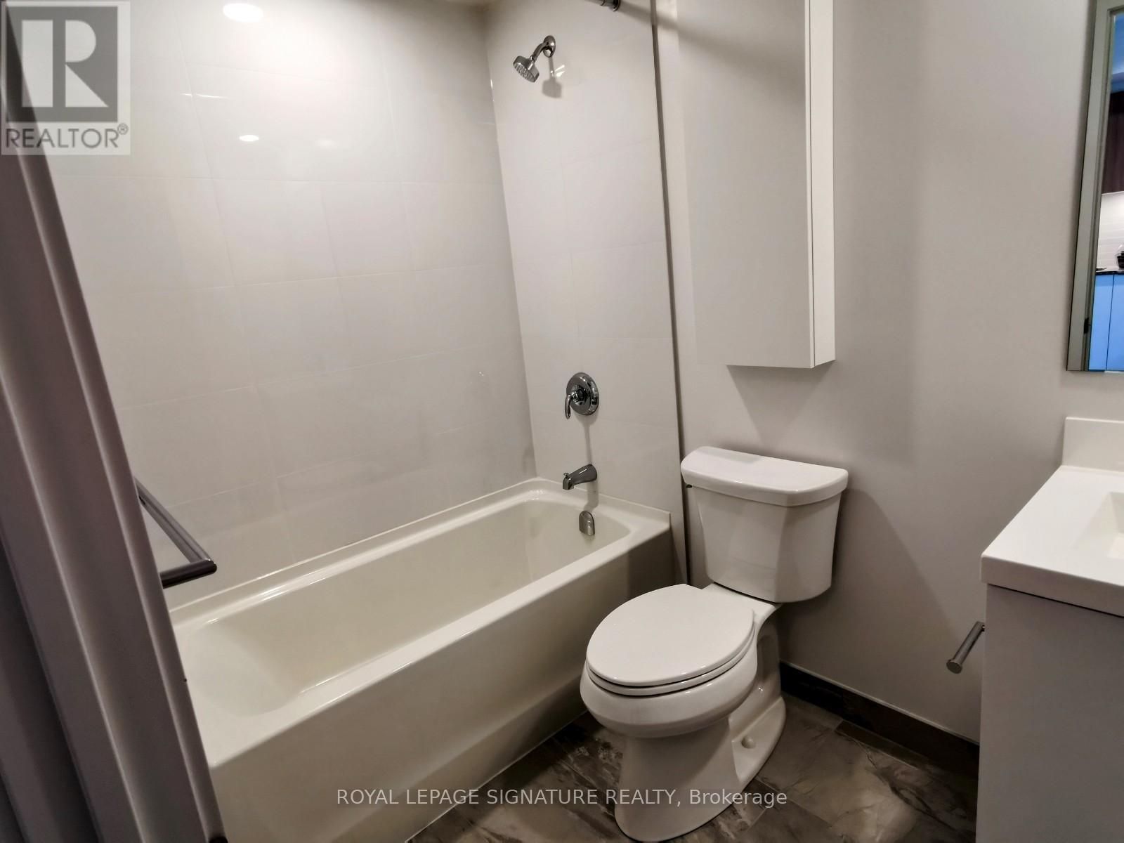 729 - 20 O'neill Road, Toronto, Ontario  M3C 0R2 - Photo 7 - C13173536