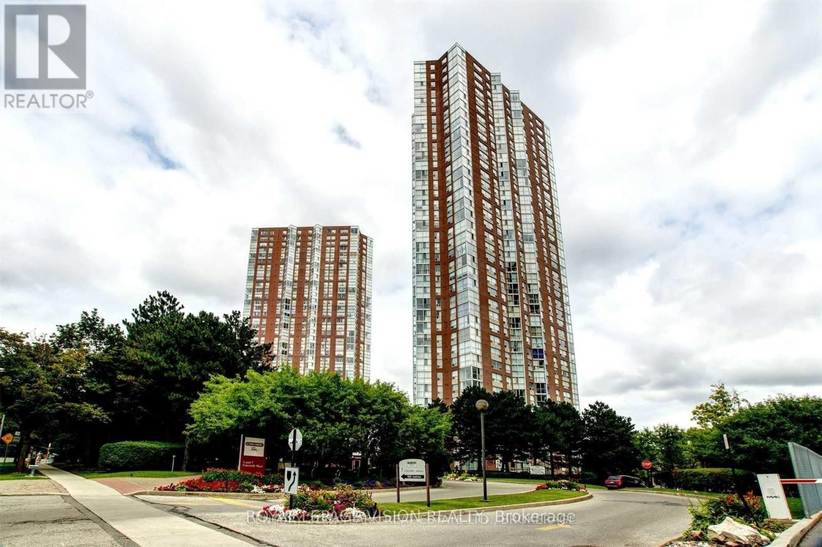 501 - 7 CONCORDE PLACE, Toronto, Ontario