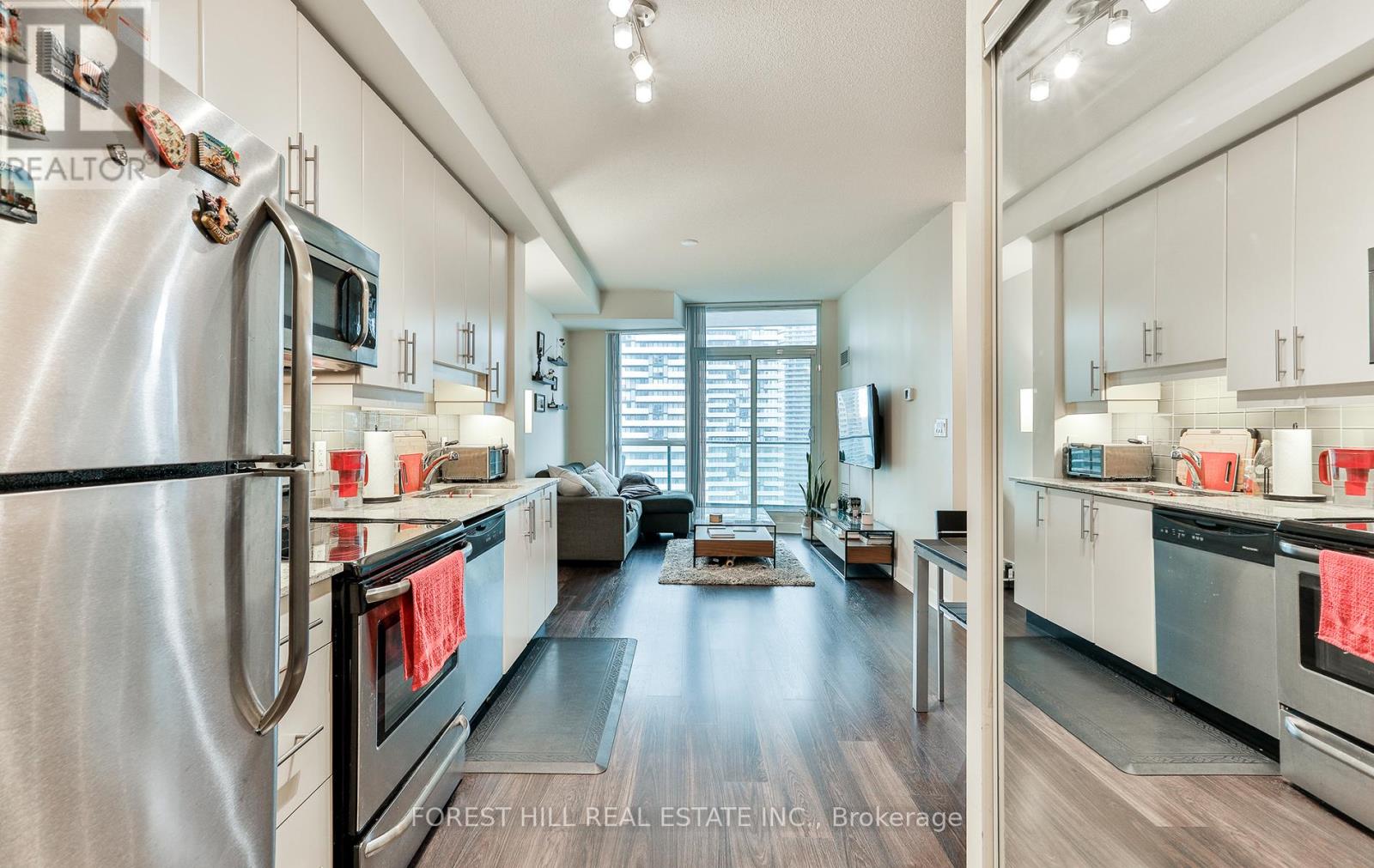 2102 - 33 Bay Street, Toronto, Ontario  M5J 2Z3 - Photo 3 - C13173566