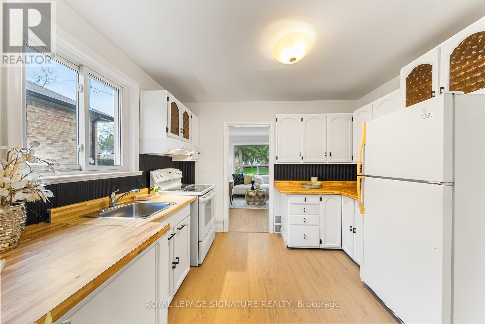 55 Boem Avenue, Toronto, Ontario  M1R 3T4 - Photo 13 - E13173482