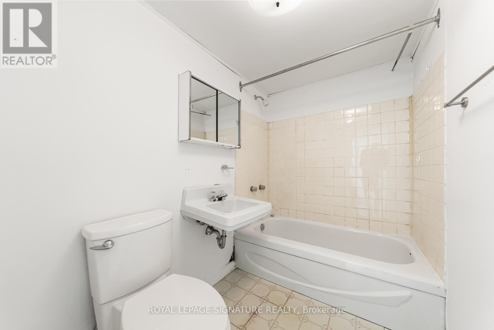 55 Boem Avenue, Toronto, Ontario  M1R 3T4 - Photo 31 - E13173482