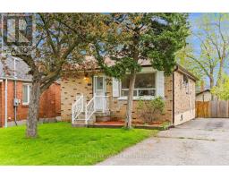 55 BOEM AVENUE, Toronto, Ontario