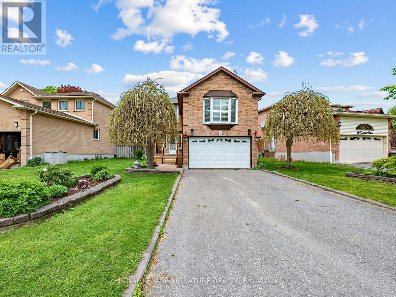 16 Ventris Drive, Ajax, Ontario  L1T 1T9 - Photo 2 - E13173598