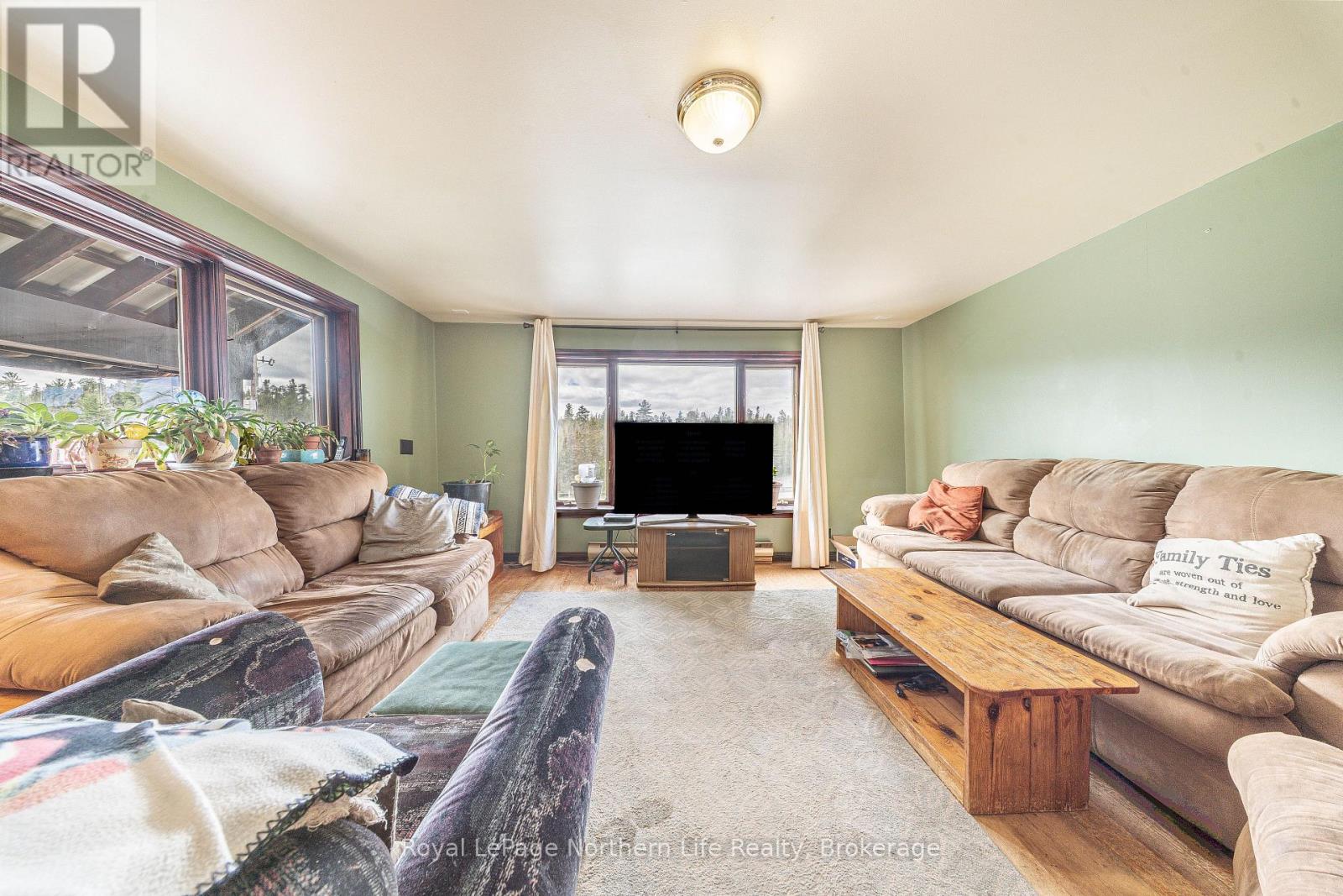 4825 Highway 11, Temagami, Ontario  P0H 2H0 - Photo 12 - X13173618