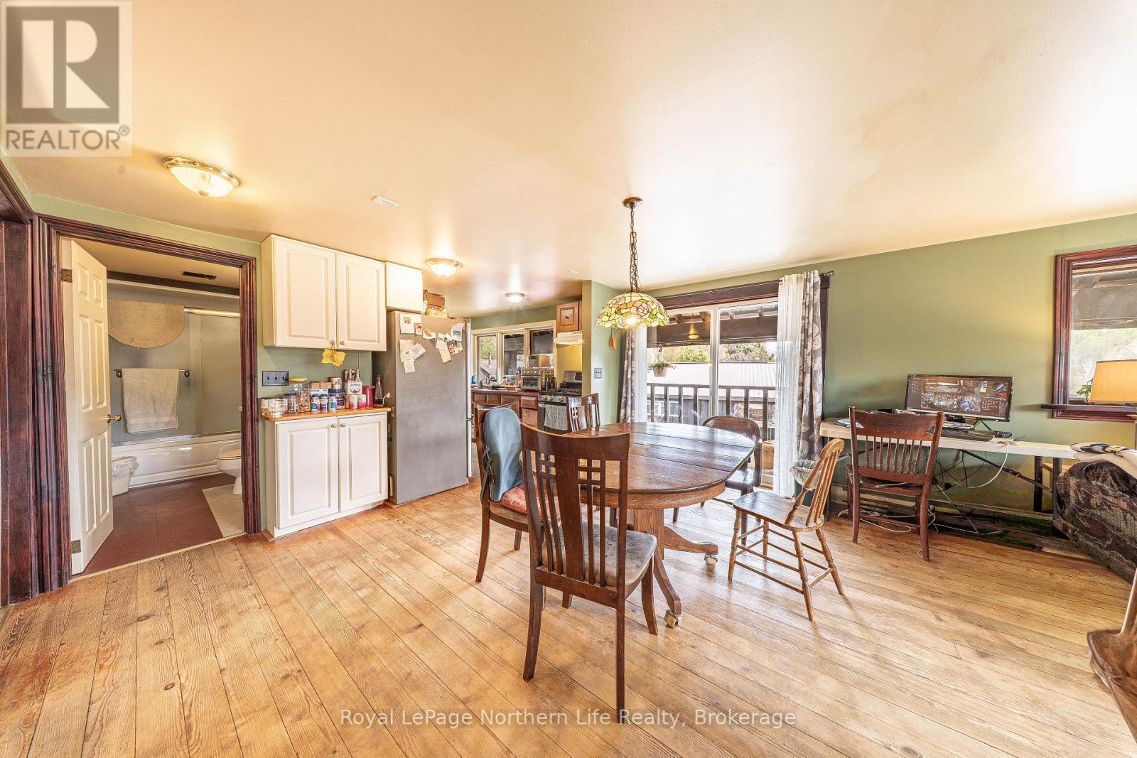 4825 Highway 11, Temagami, Ontario  P0H 2H0 - Photo 15 - X13173618