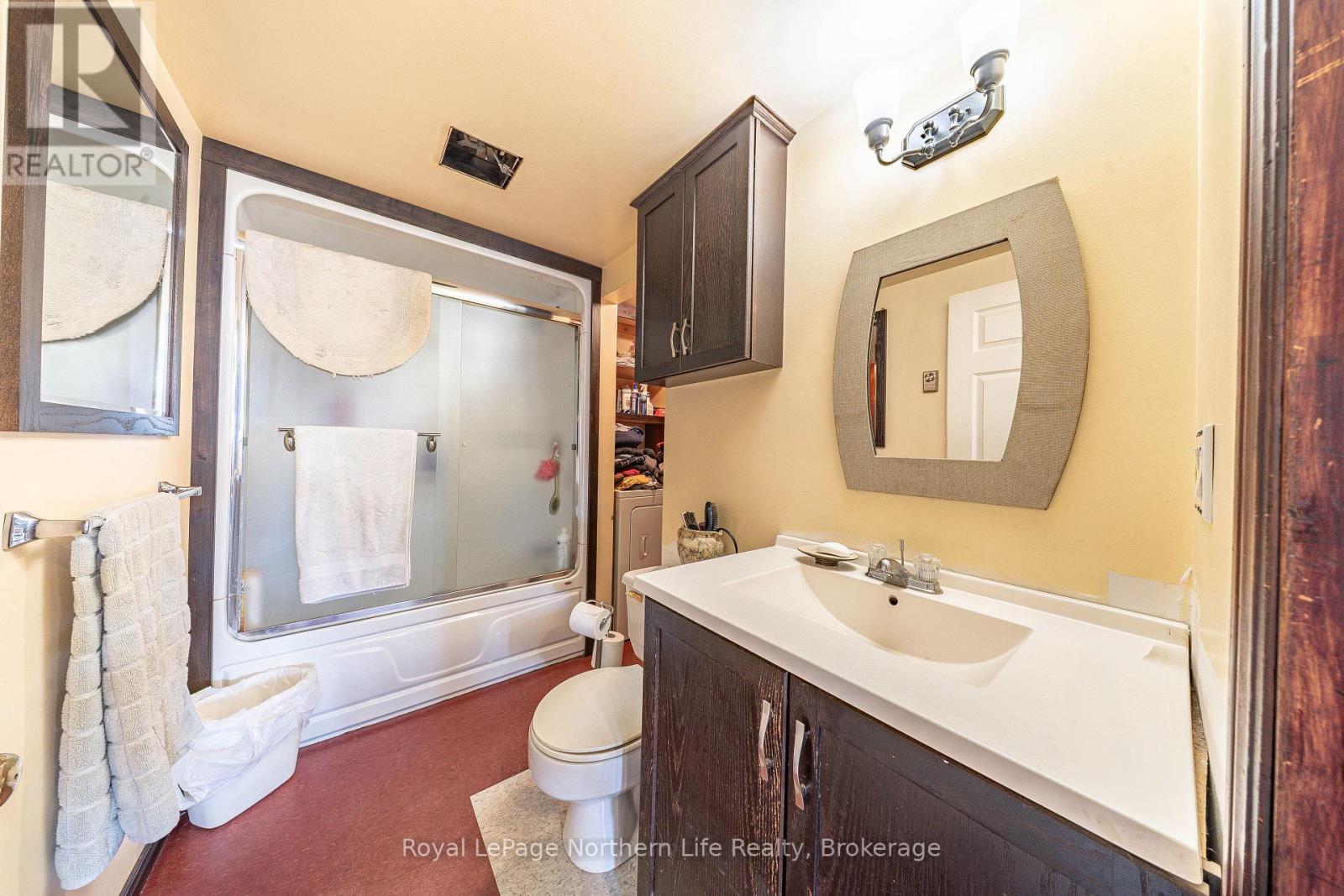 4825 Highway 11, Temagami, Ontario  P0H 2H0 - Photo 19 - X13173618