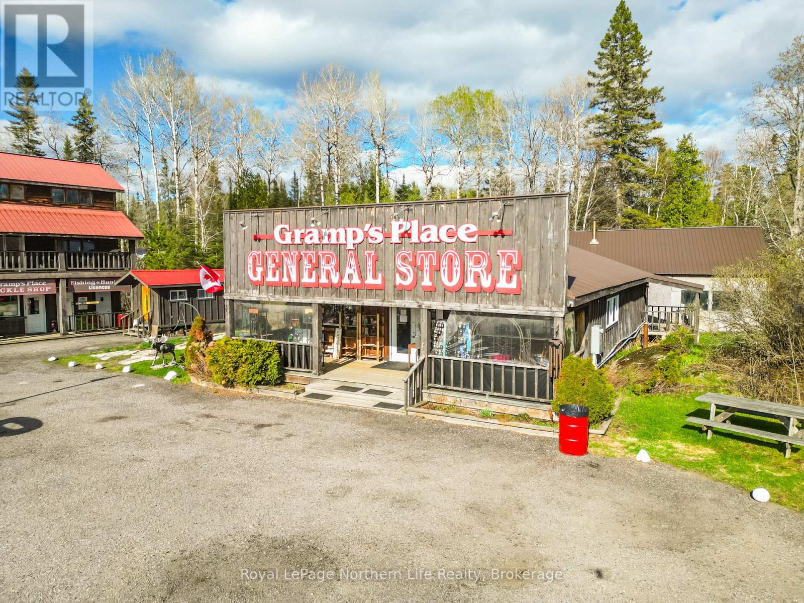 4825 Highway 11, Temagami, Ontario  P0H 2H0 - Photo 4 - X13173618