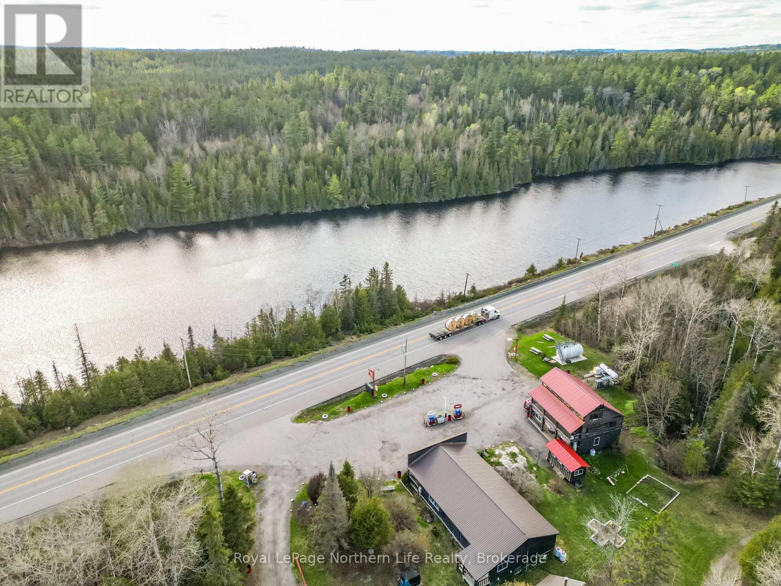 4825 Highway 11, Temagami, Ontario  P0H 2H0 - Photo 7 - X13173618