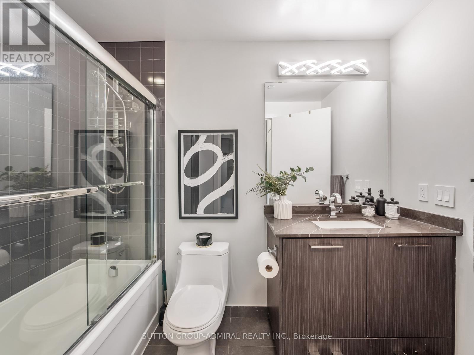 813 - 9471 Yonge Street, Richmond Hill, Ontario  L4C 0Z5 - Photo 12 - N13173452